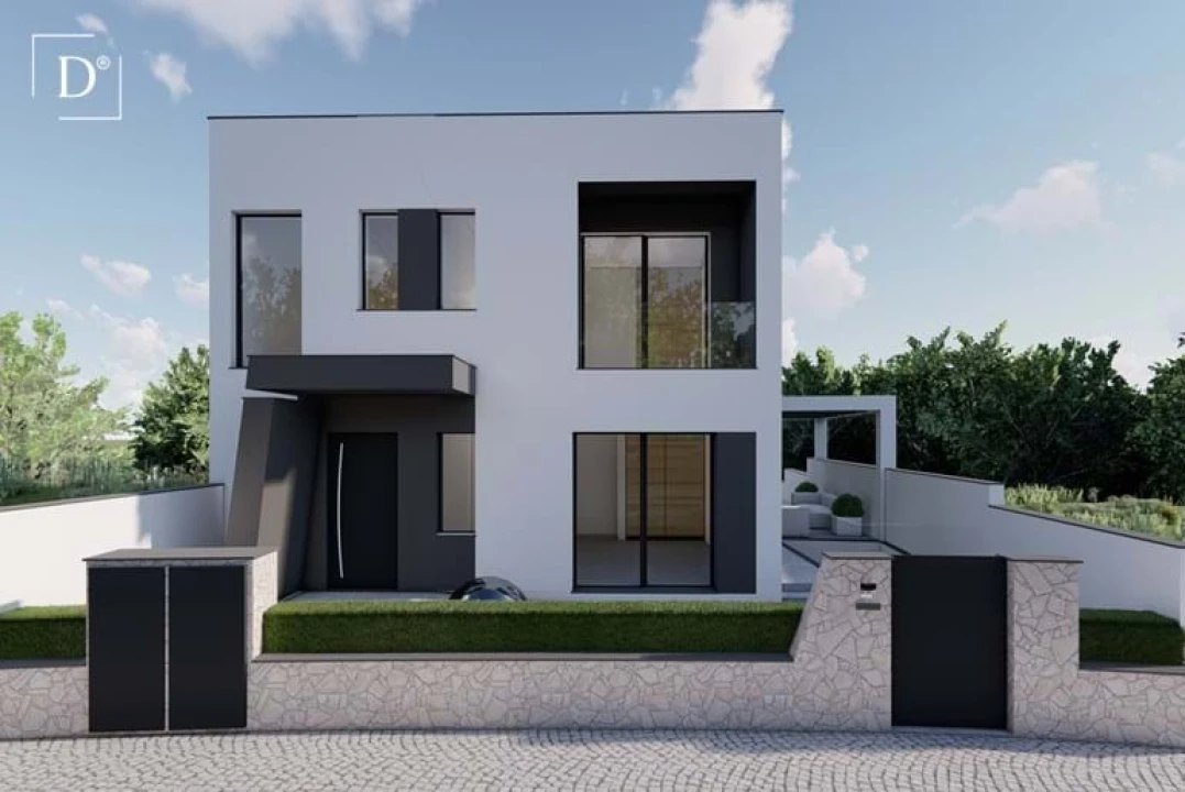 Moradia T4 para Venda em Portimão Foto 1