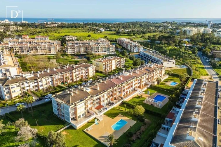 Apartamento T3 para Venda em Portimão Foto 1