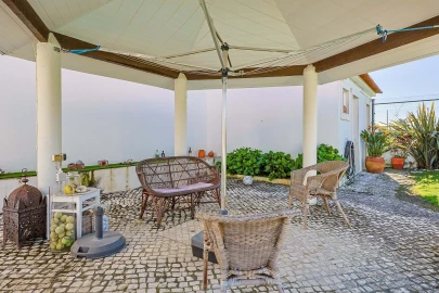 Moradia T5 para Venda em Azeitão (São Lourenço e São Simão)