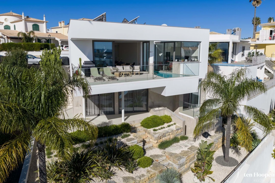 Moradia T3 para Venda em Lagos (São Sebastião e Santa Maria) Foto 1