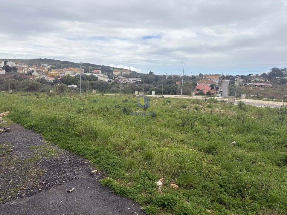 Terreno para Venda em Rio de Mouro Foto 9