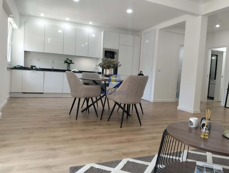 Apartamento T3 para Venda em Benfica Foto 7