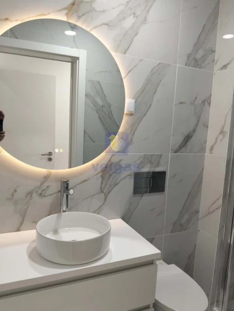 Apartamento T3 para Venda em Benfica