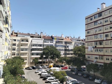 Apartamento T3 para Venda em Benfica