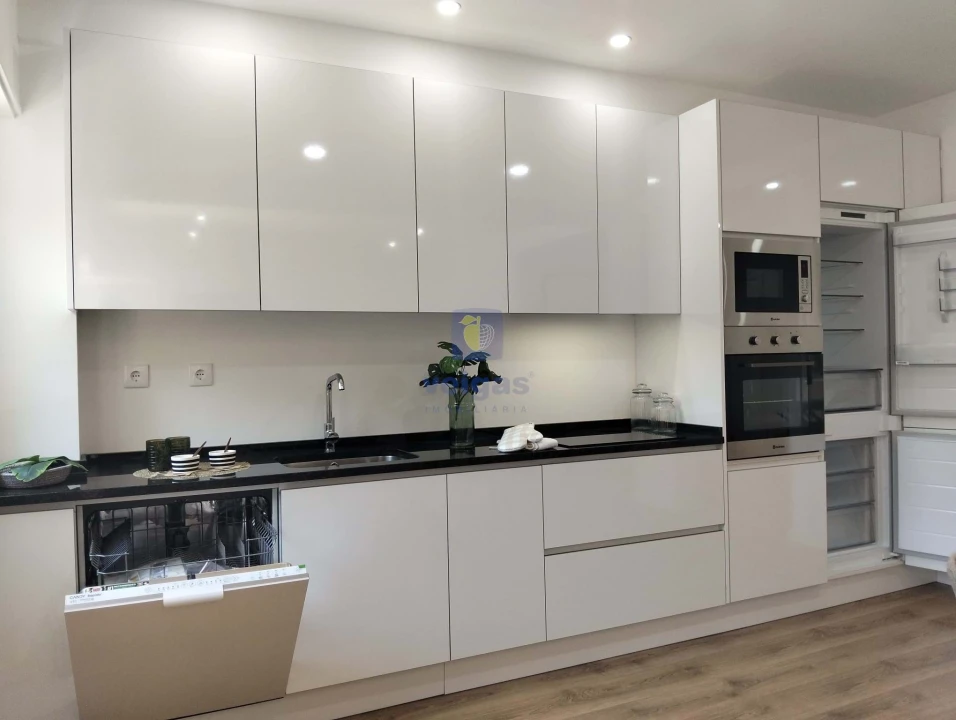 Apartamento T3 para Venda em Benfica Foto 5