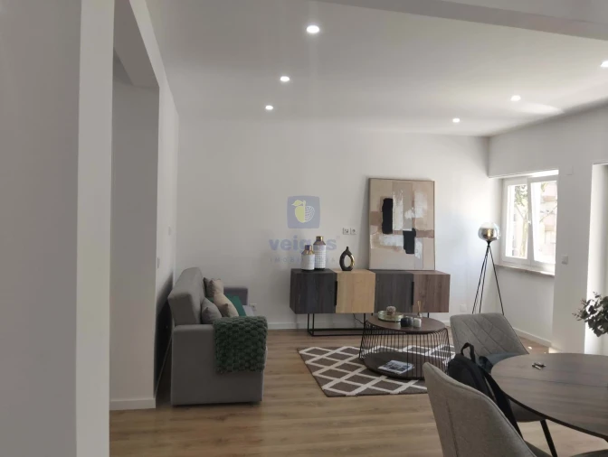 Apartamento T3 para Venda em Benfica Foto 2