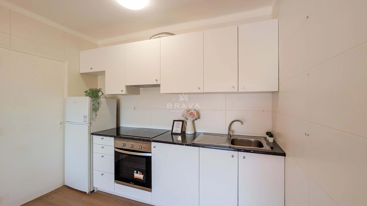 Apartamento T1 para Venda em Albufeira e Olhos de Água Foto 8