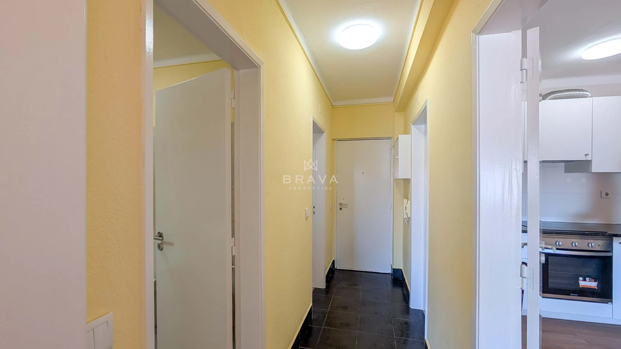 Apartamento T1 para Venda em Albufeira e Olhos de Água Foto 12