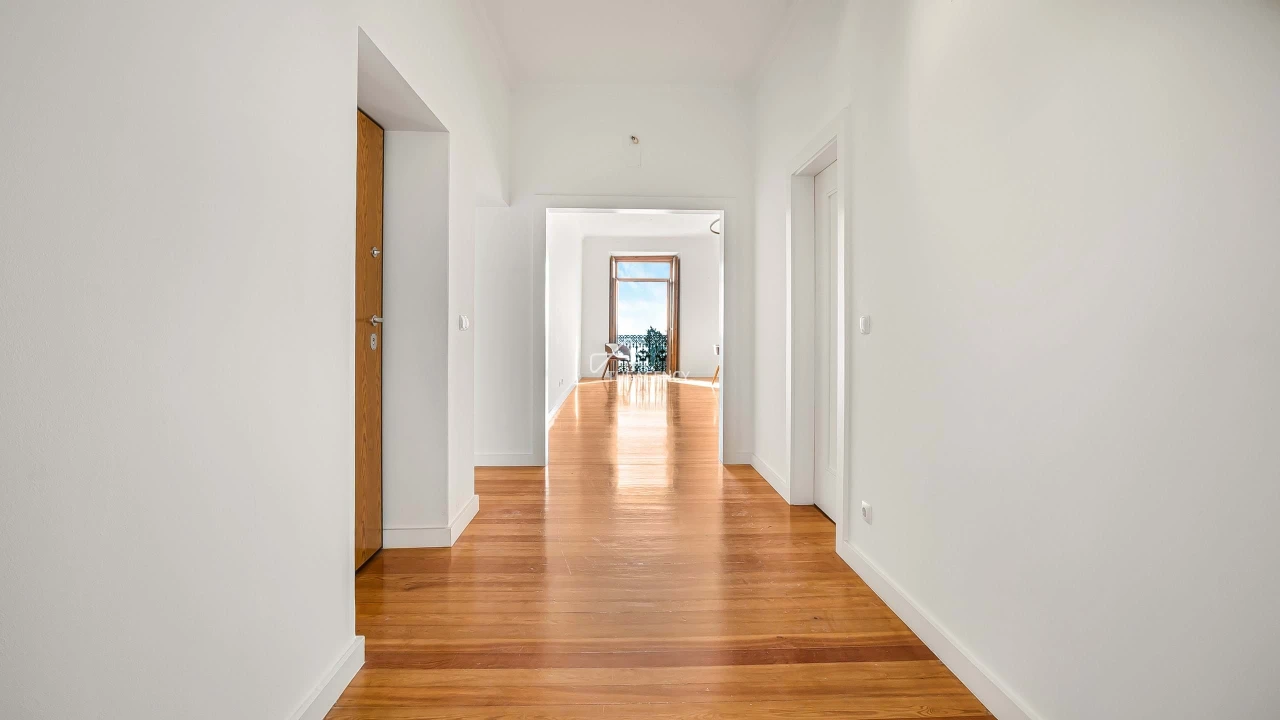 Apartamento T3 para Venda em Santa Maria Maior Foto 6