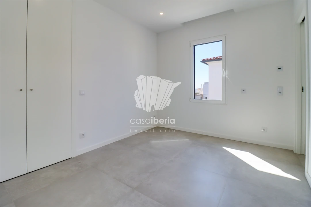 Moradia T4 para Venda em Mexilhoeira Grande Foto 25