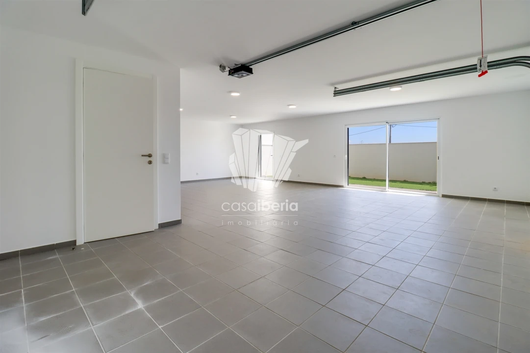 Moradia T4 para Venda em Mexilhoeira Grande Foto 28