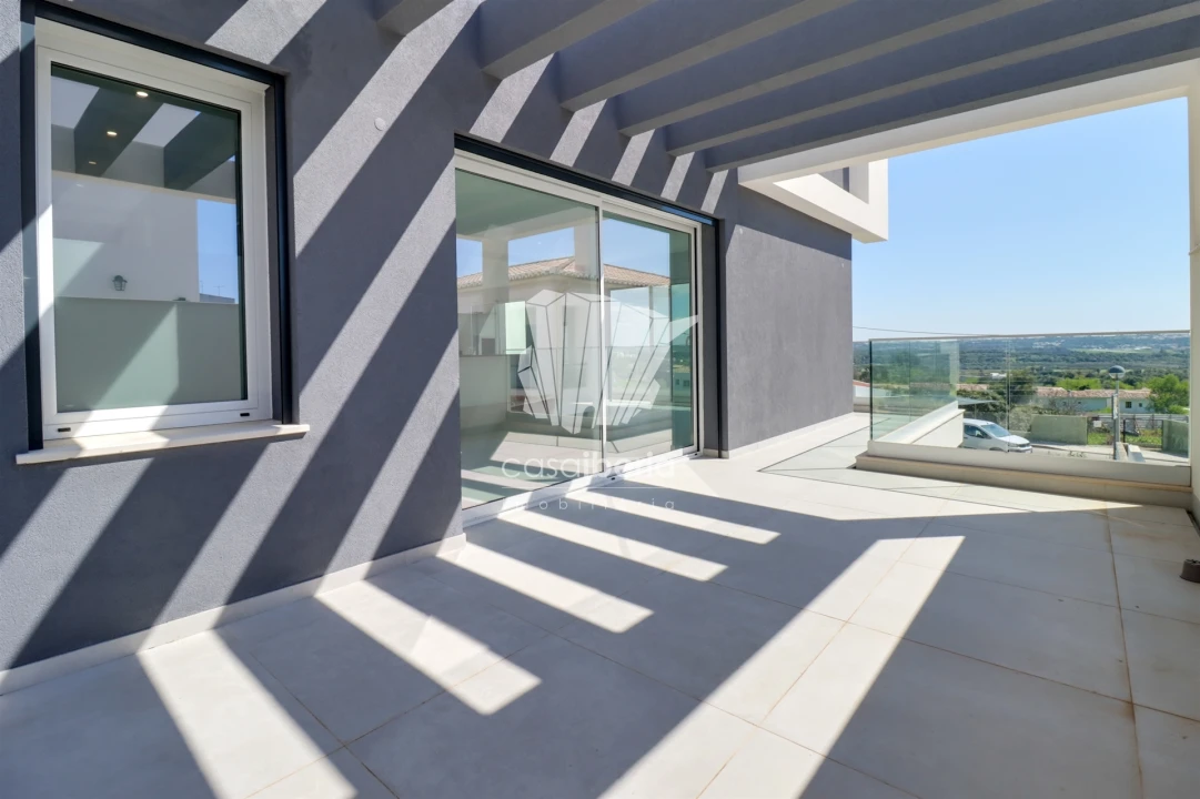 Moradia T4 para Venda em Mexilhoeira Grande Foto 14