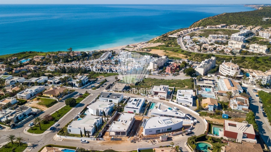 Moradia T3 para Venda em Lagos (São Sebastião e Santa Maria) Foto 3