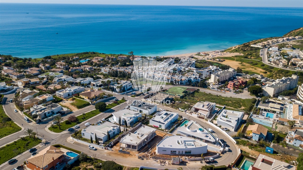 Moradia T3 para Venda em Lagos (São Sebastião e Santa Maria) Foto 4