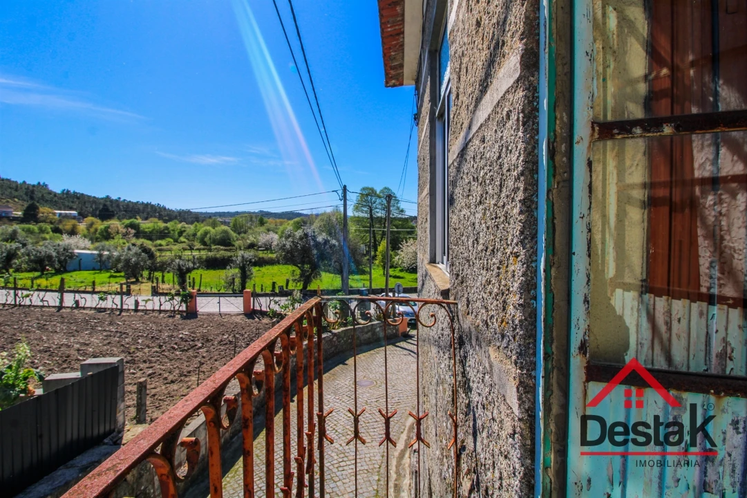 Moradia T3 para Venda em Bodiosa Foto 19