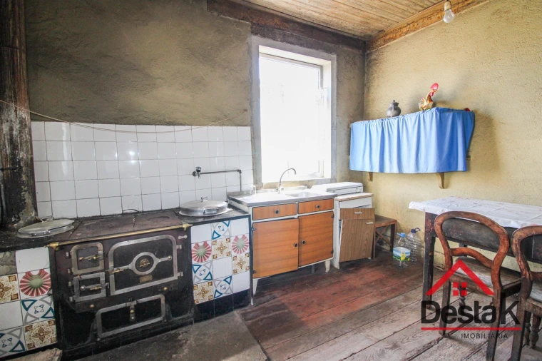 Moradia T3 para Venda em Bodiosa Foto 11