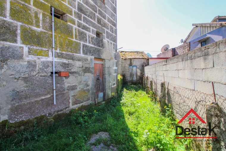 Moradia T3 para Venda em Bodiosa Foto 25