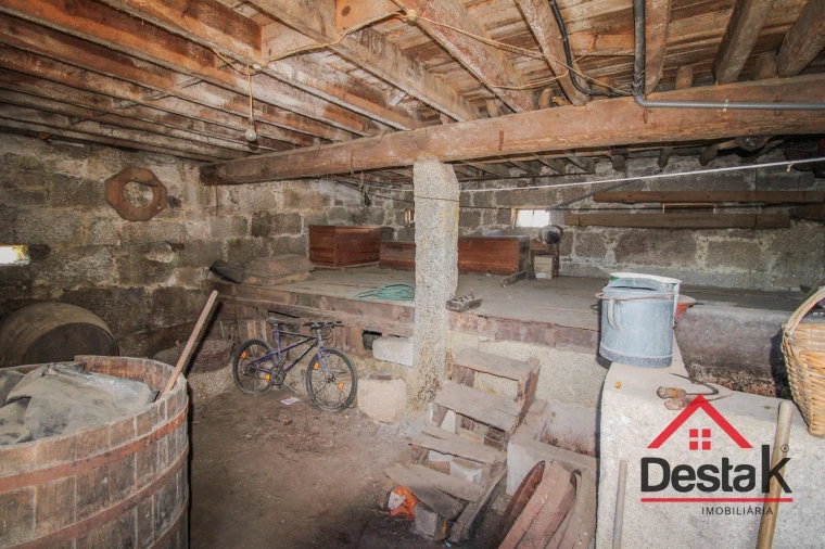 Moradia T3 para Venda em Bodiosa Foto 22