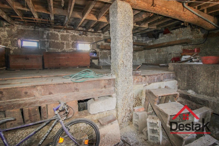 Moradia T3 para Venda em Bodiosa Foto 23