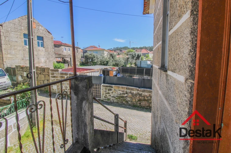 Moradia T3 para Venda em Bodiosa Foto 33