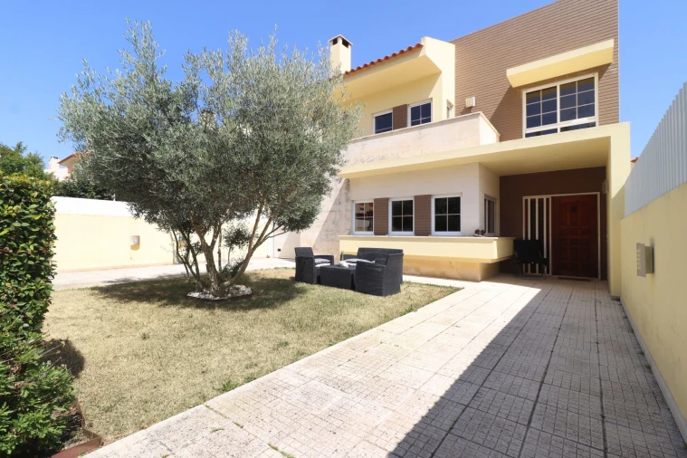 Moradia T5 para Venda em São Domingos de Rana Foto 43