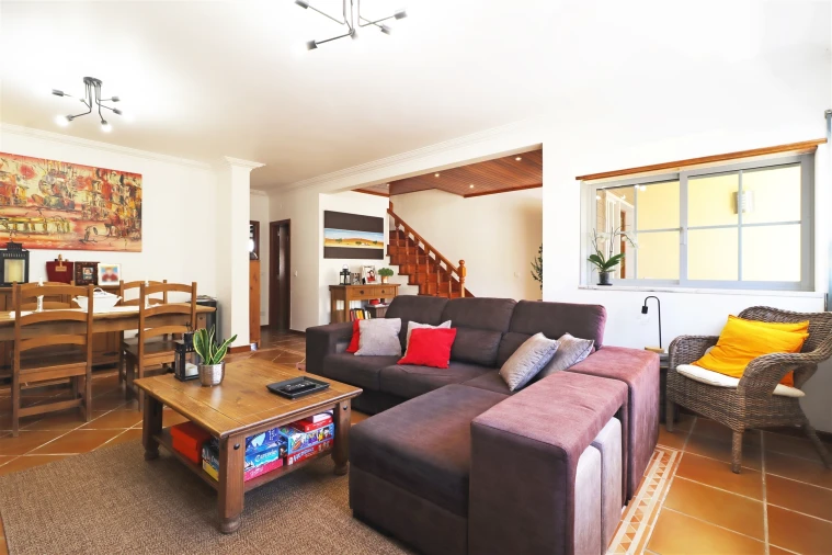 Moradia T5 para Venda em São Domingos de Rana Foto 8