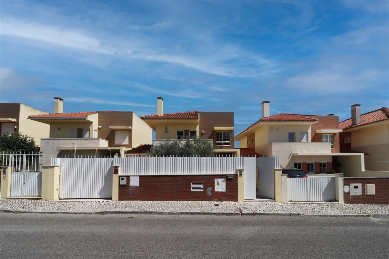 Moradia T5 para Venda em São Domingos de Rana Foto 41