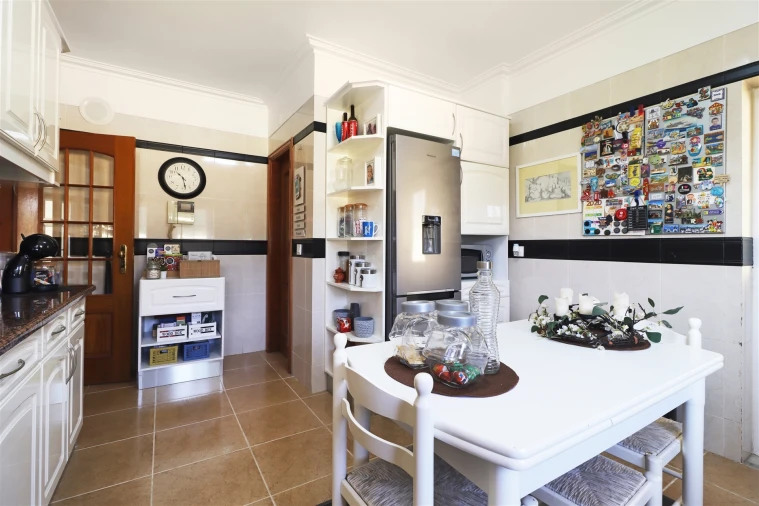 Moradia T5 para Venda em São Domingos de Rana Foto 10