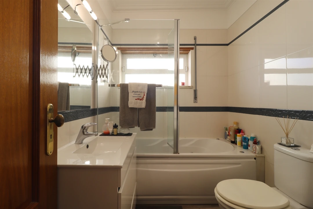 Moradia T5 para Venda em São Domingos de Rana Foto 26