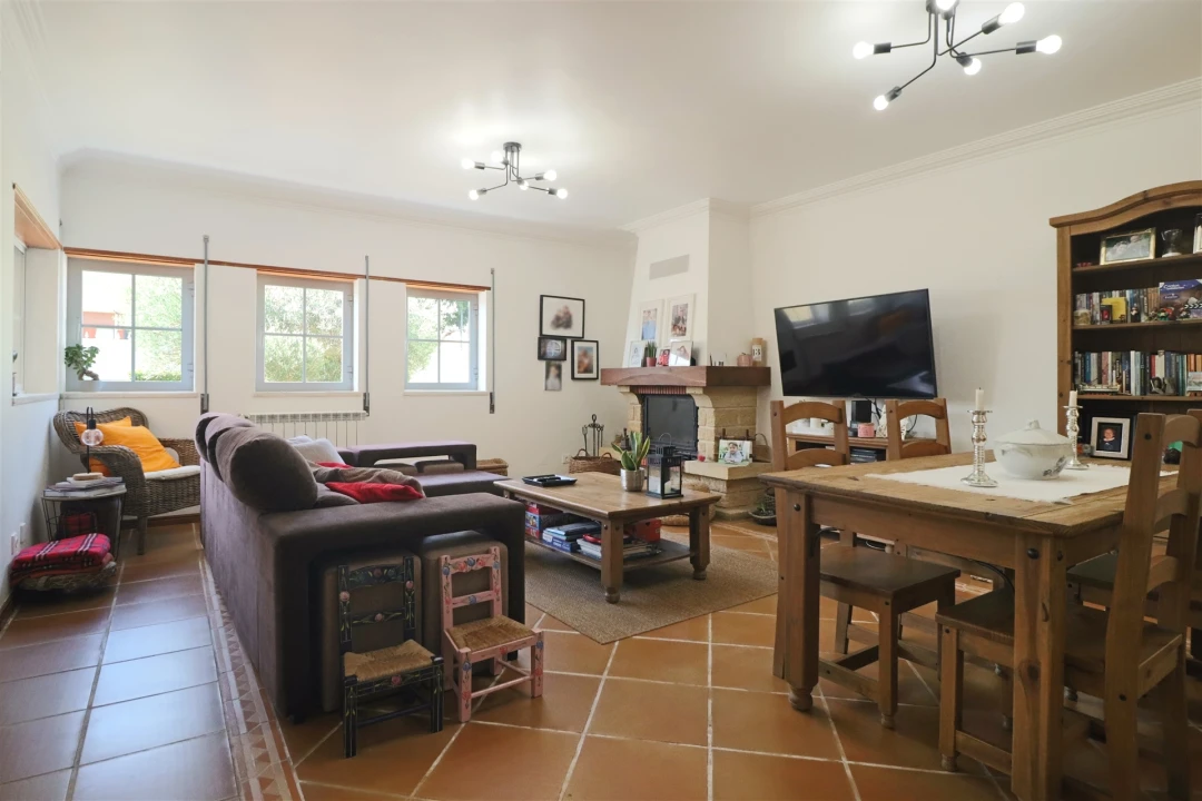 Moradia T5 para Venda em São Domingos de Rana Foto 6