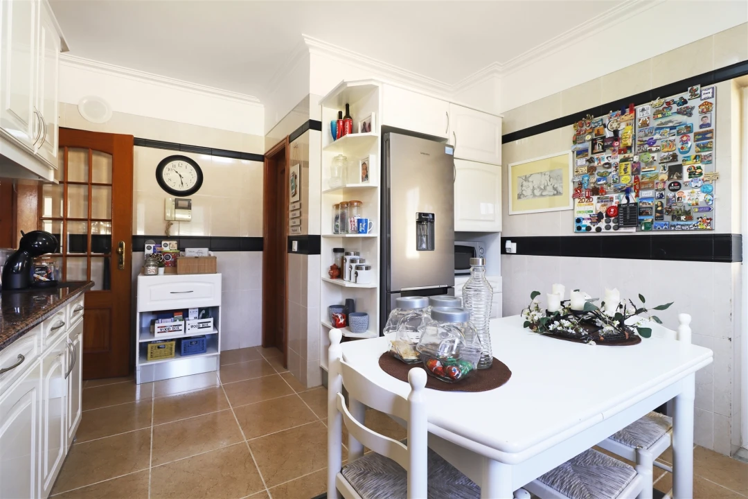 Moradia T5 para Venda em São Domingos de Rana Foto 10