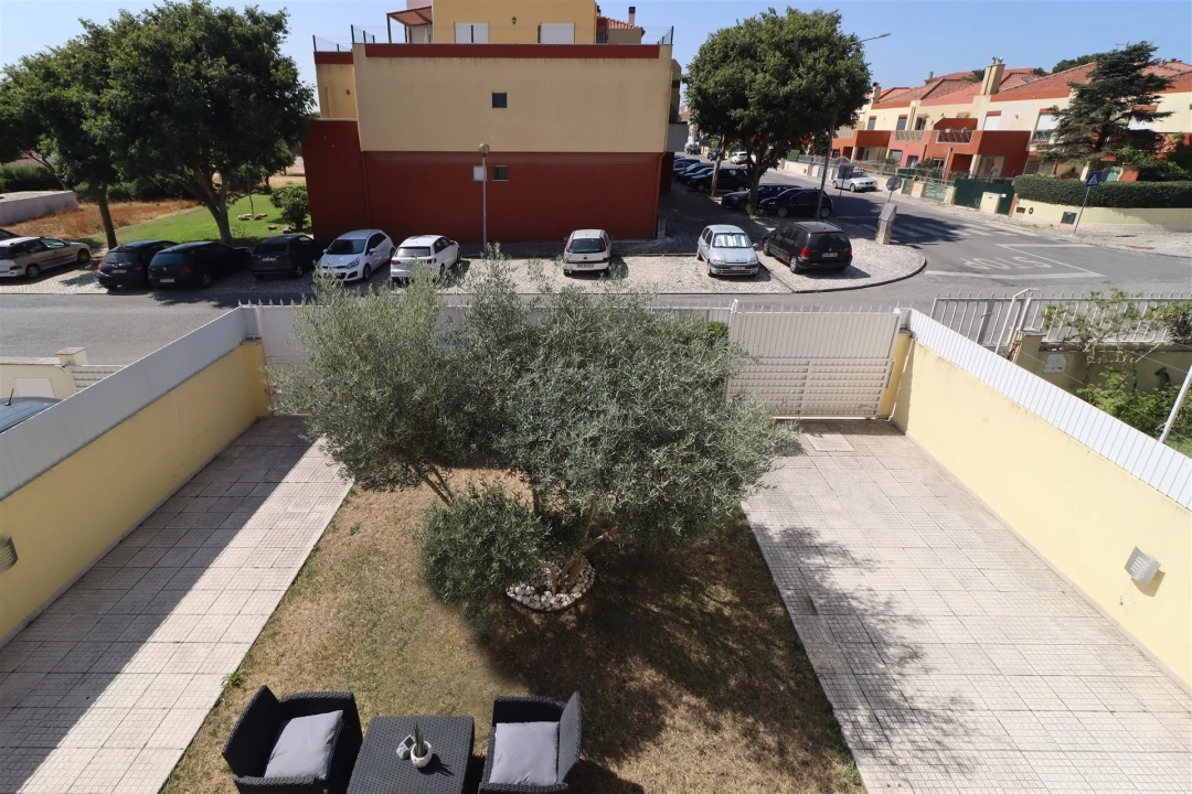 Moradia T5 para Venda em São Domingos de Rana Foto 36