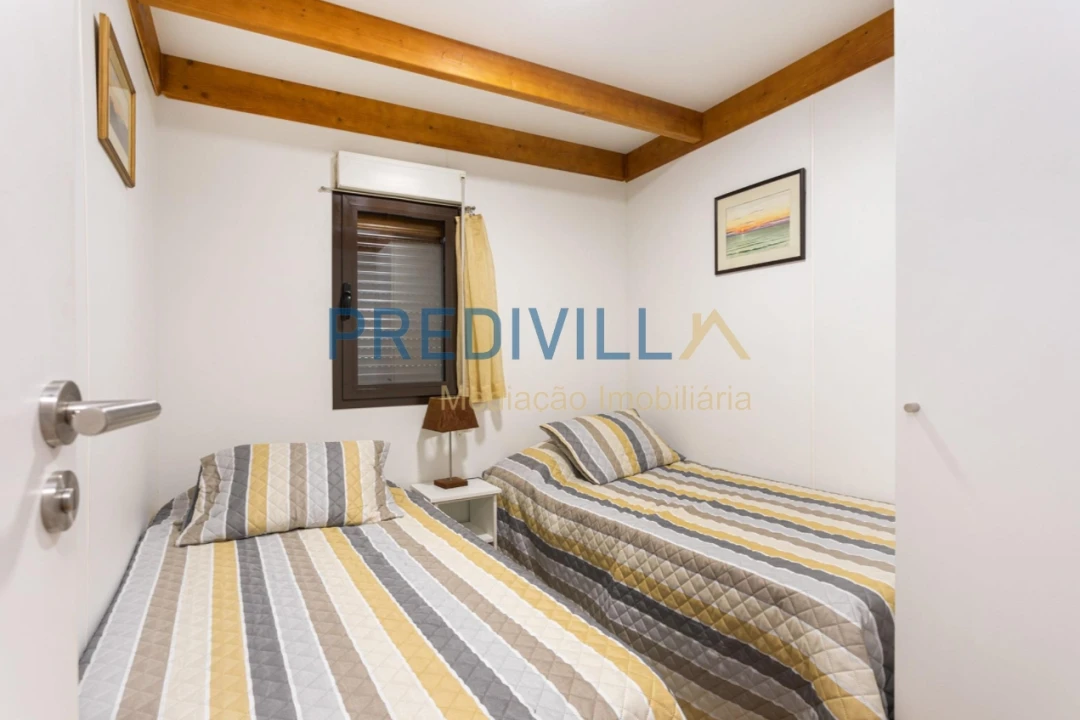 Moradia T4 para Venda em Carreço Foto 32