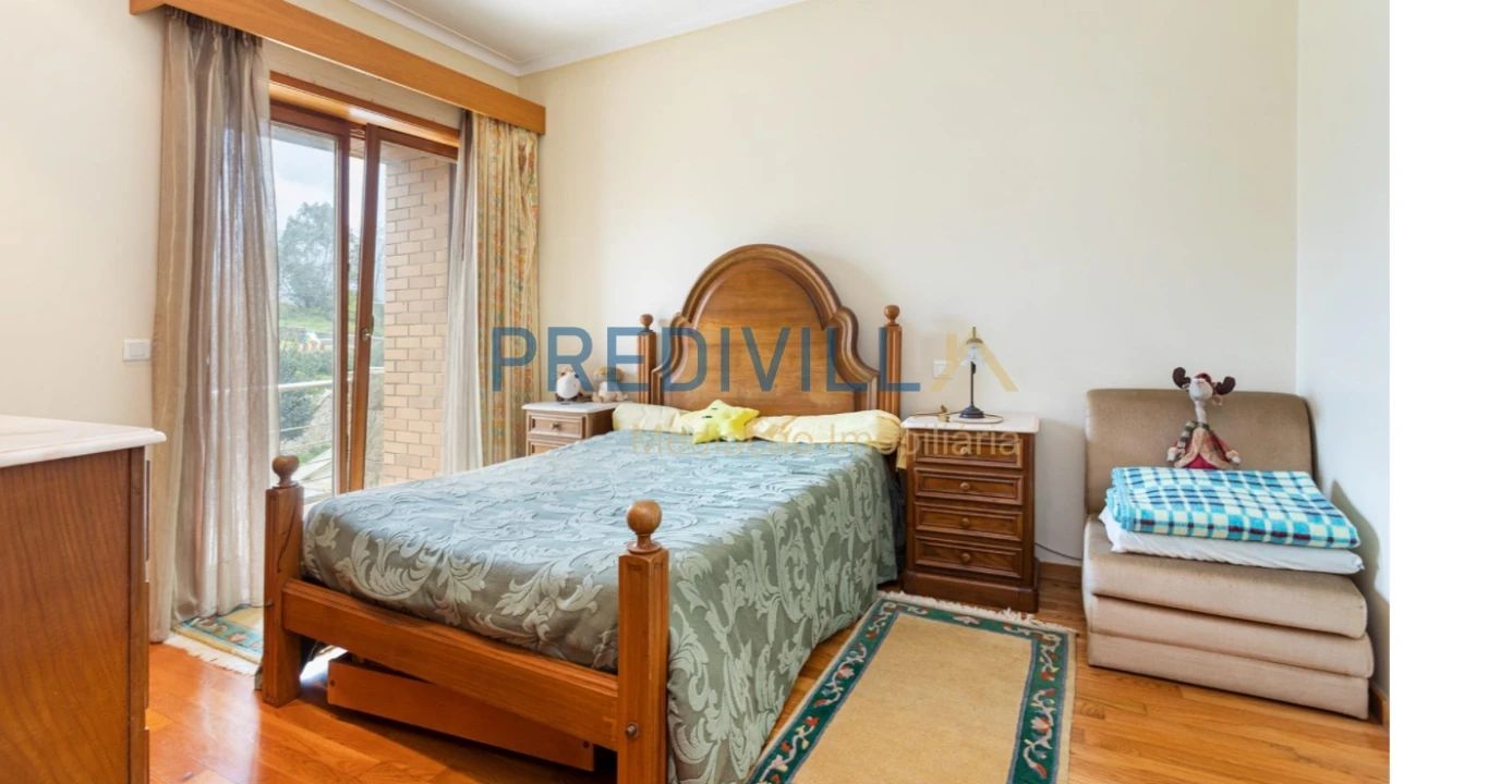 Moradia T4 para Venda em Carreço Foto 13