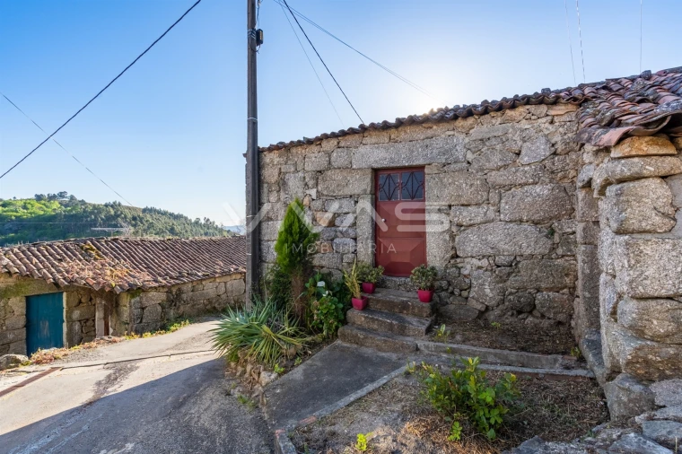 Moradia T0 para Venda em Sande, Vilarinho, Barros e Gomide Foto 2