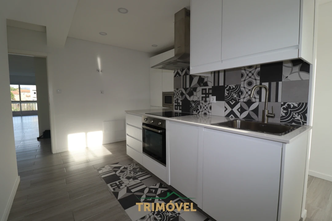 Apartamento T3 para Venda em São João da Madeira Foto 2