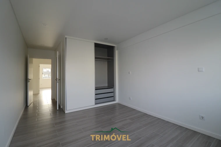 Apartamento T3 para Venda em São João da Madeira Foto 13