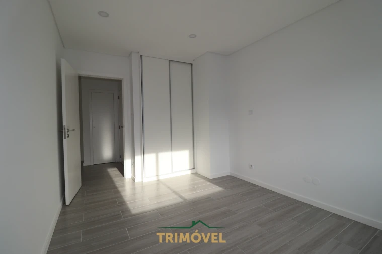 Apartamento T3 para Venda em São João da Madeira Foto 8