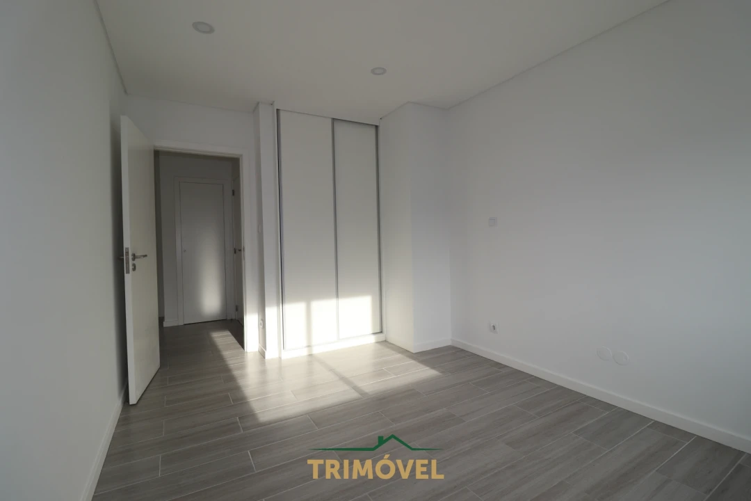Apartamento T3 para Venda em São João da Madeira Foto 8
