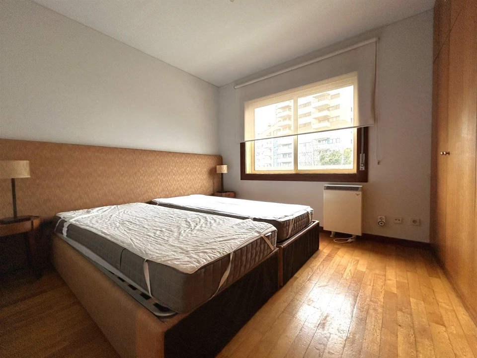 Apartamento T1 para Arrendamento em Aldoar, Foz do Douro e Nevogilde Foto 12