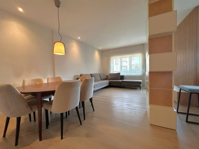 Apartamento T2 para Arrendamento em Lordelo do Ouro e Massarelos Foto 3