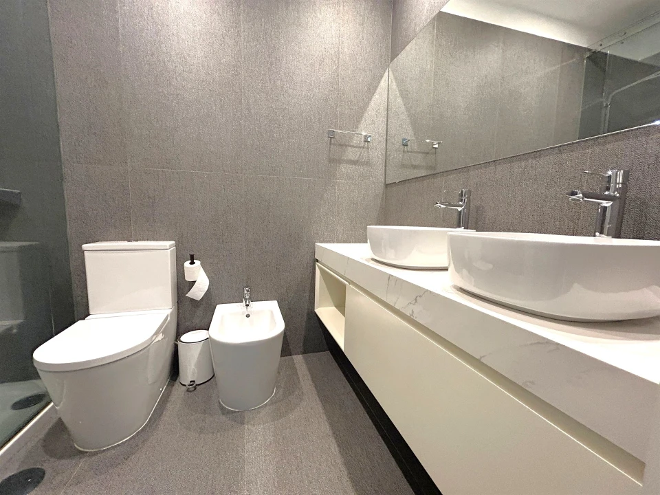 Apartamento T2 para Arrendamento em Lordelo do Ouro e Massarelos Foto 25