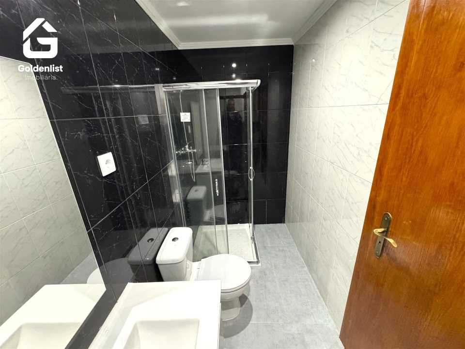 Moradia T2 para Venda em Rosmaninhal Foto 17