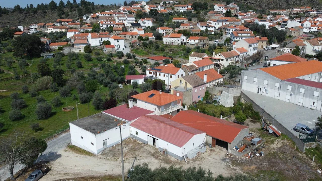 Armazém para Venda em Bendada Foto 4