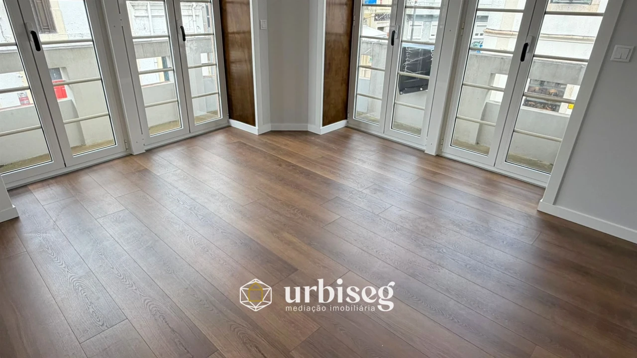 Apartamento T3 para Venda em Buarcos Foto 14