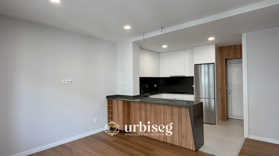 Apartamento T3 para Venda em Buarcos Foto 3