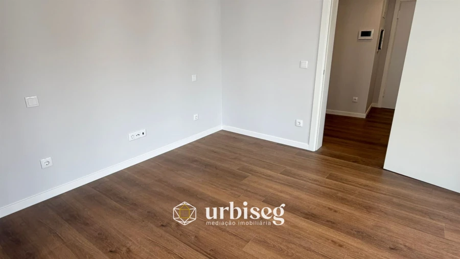 Apartamento T3 para Venda em Buarcos Foto 21