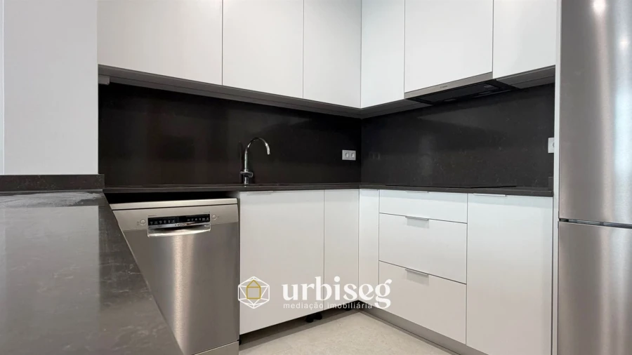Apartamento T3 para Venda em Buarcos Foto 11