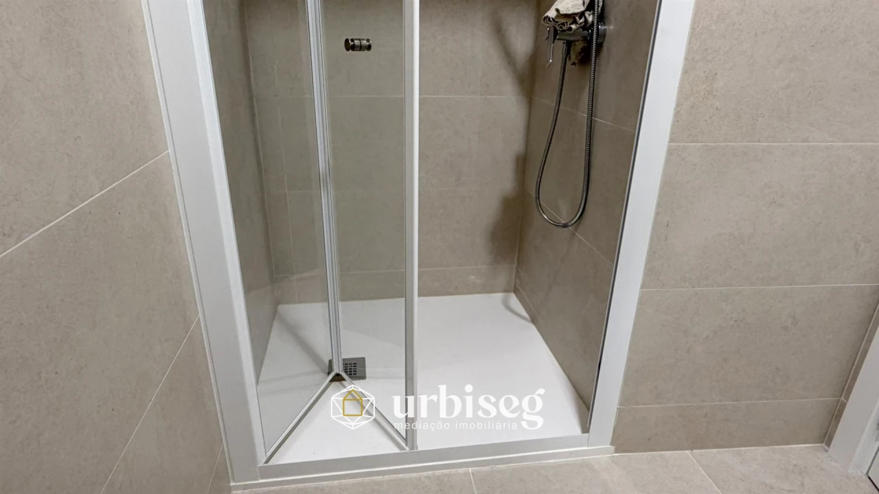 Apartamento T3 para Venda em Buarcos Foto 19