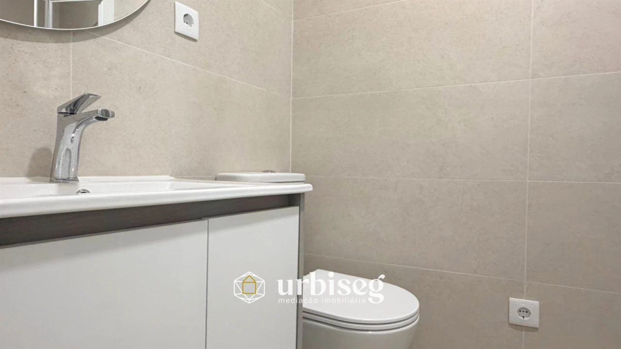 Apartamento T3 para Venda em Buarcos Foto 18